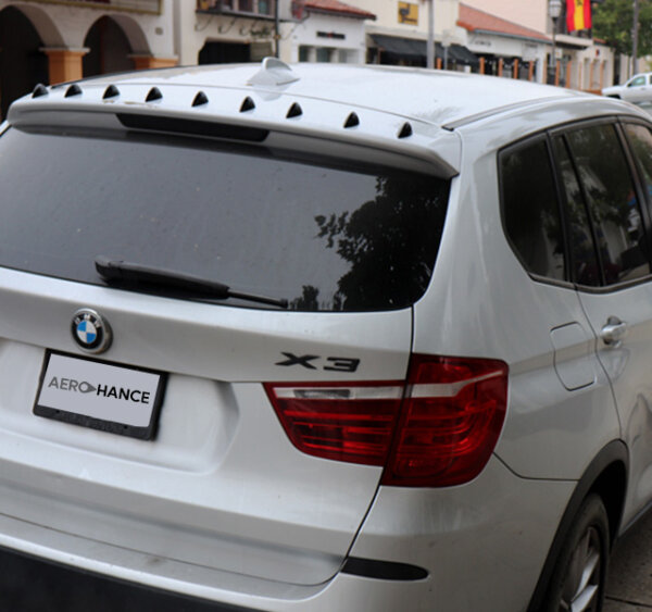 Black AeroHance Pods on the Hatchback of a BMW X3